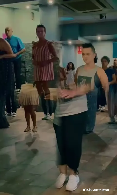 Escuela de baile Centro de actividades diversxs, Lisa Lafranchi. Academia de Baile. Bailes diversxs.