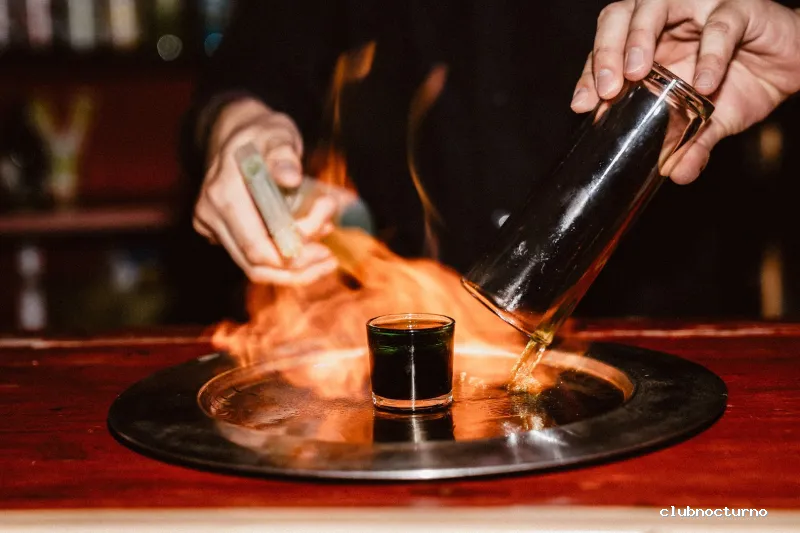 Bar Burbujas | Cocktail Bar en Fuengirola