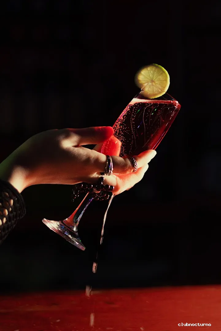 Bar Burbujas | Cocktail Bar en Fuengirola