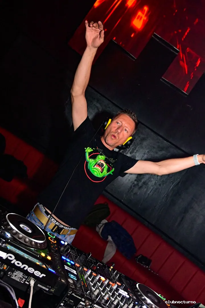 Discoteca Light | Last Day | Shoko