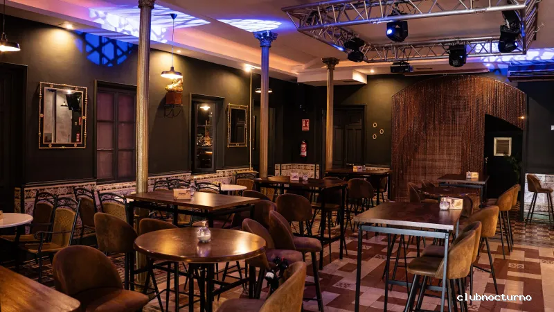 LA BOTA DE ORO Café & Copas