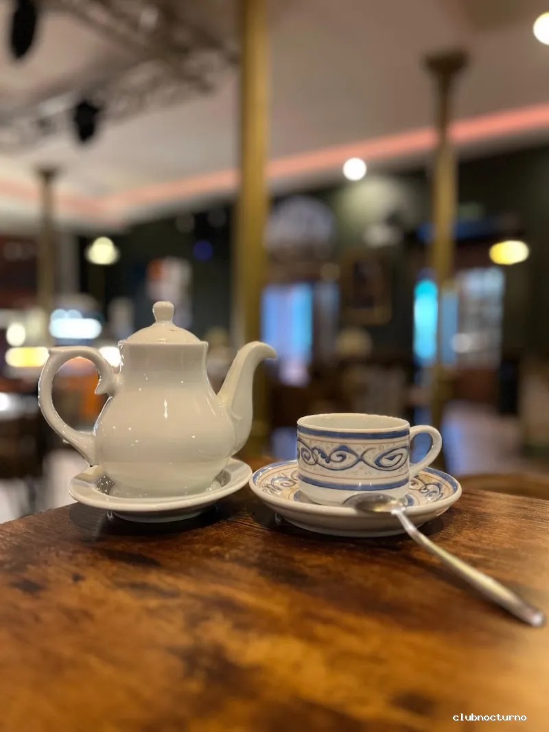 LA BOTA DE ORO Café & Copas