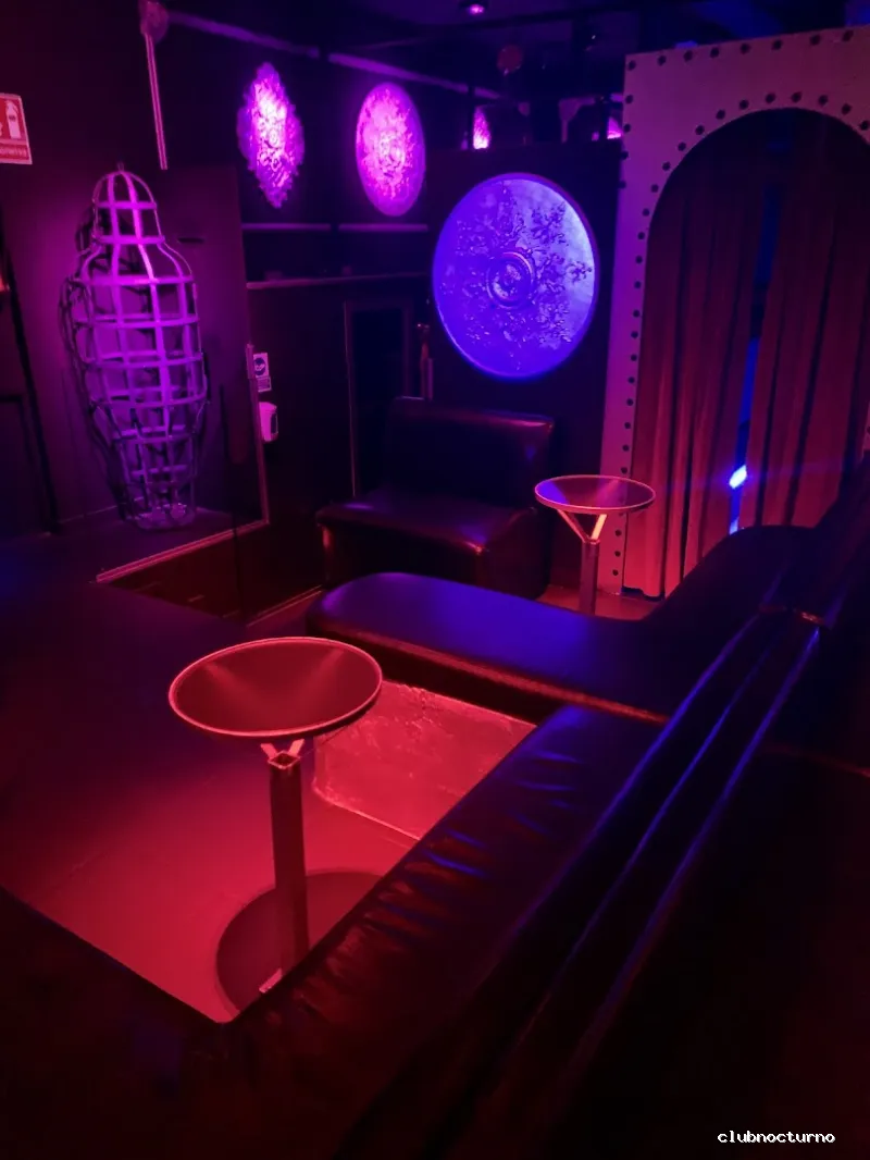 Pub Triángulo Swinger Club