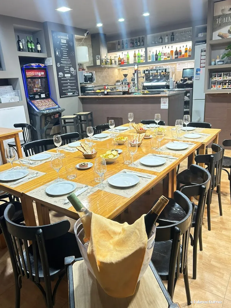 LA TASQUETA DE SANT MARTI