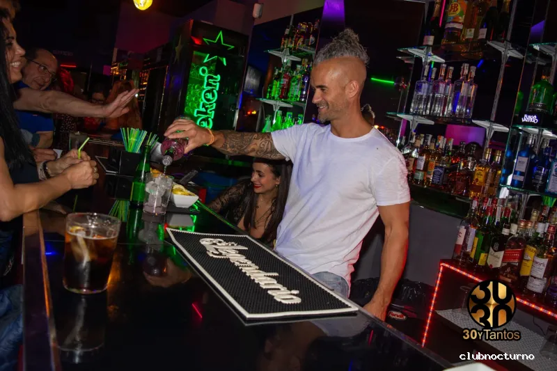 Discoteca treinta y tantos