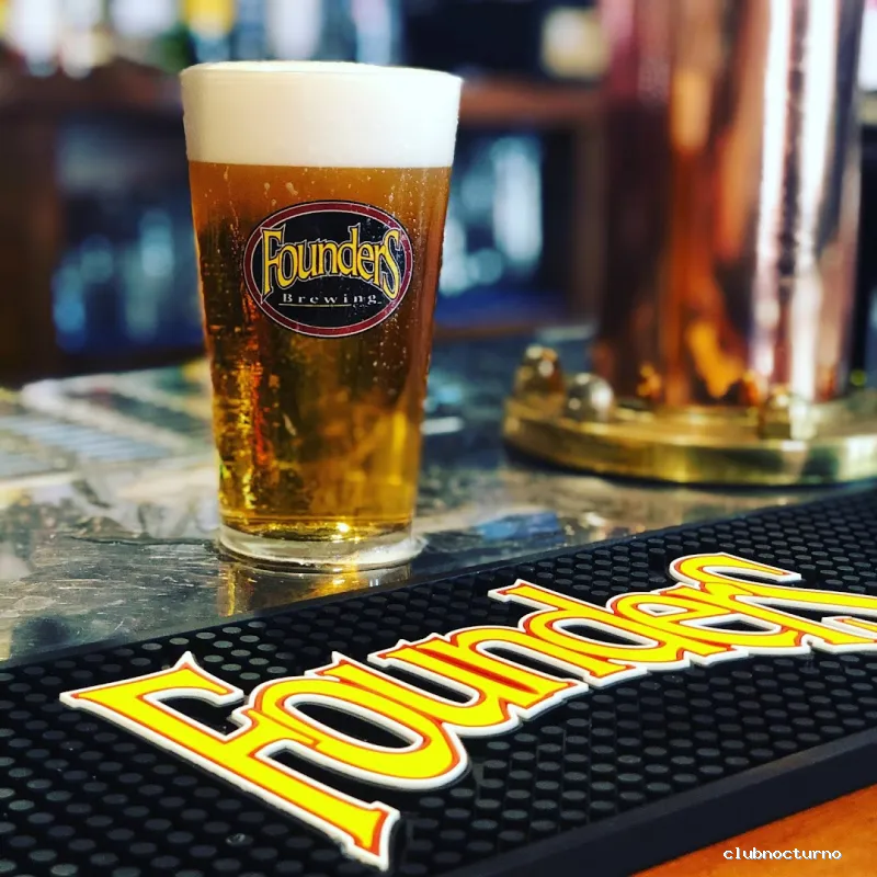 Saint James Santa Pola Urban Bar