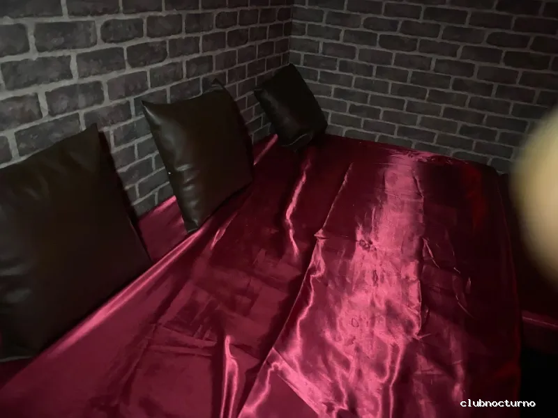 Sala Olimpo Local Liberal Swinger