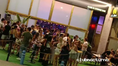 LA NIT CLUB & LOUNGE BAR