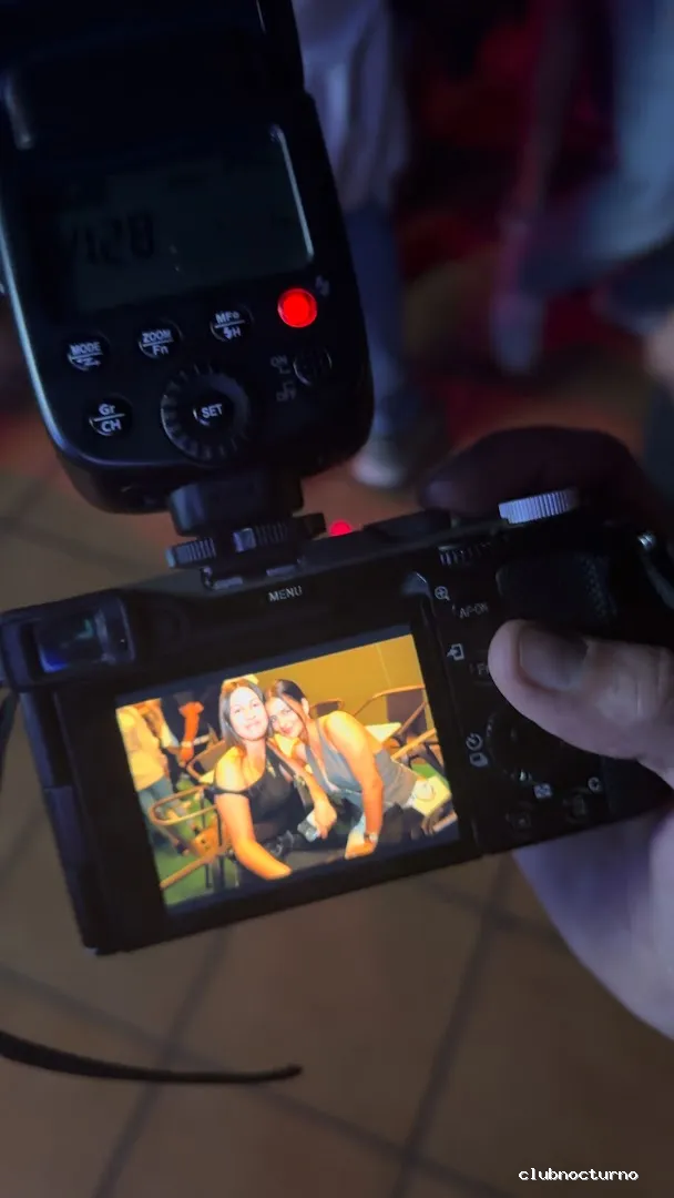 LA NIT CLUB & LOUNGE BAR