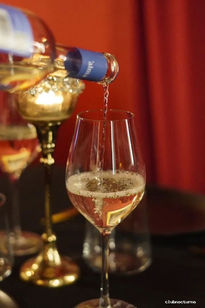 Artemisa Moulin Lounge | Restaurante con espectáculo Madrid