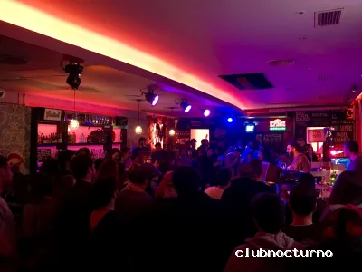 MELODIA Karaoke Pub de Copas en Mérida Extremadura