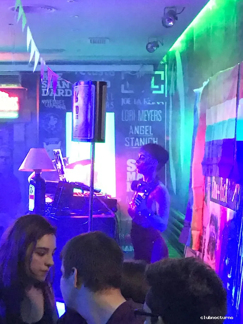 MELODIA Karaoke Pub de Copas en Mérida Extremadura