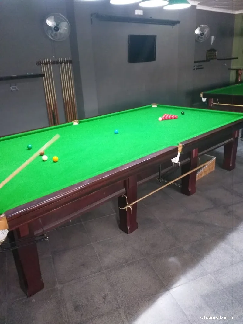 Touching Cloth Snooker Lounge