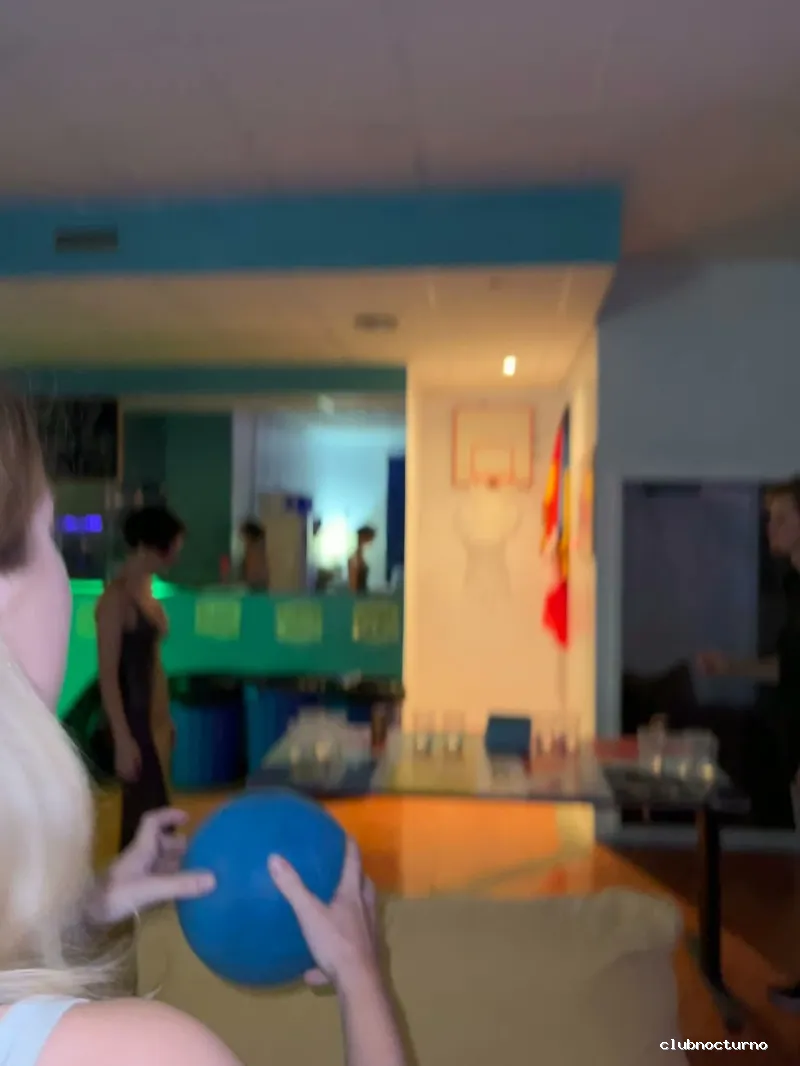 MIKY HOUSE VALENCIA | Salsa & Bachata Workshops & Social Dance on Thursdays