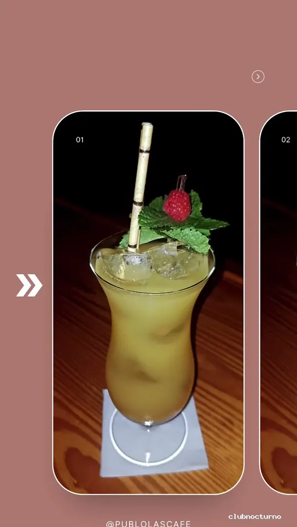 Pub Lola's Café Copas Cocktail Bar