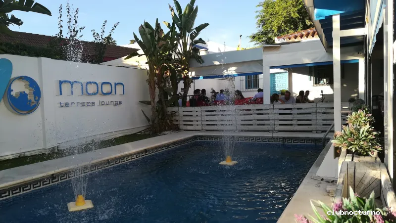 Lounge Moon Terraza Gines