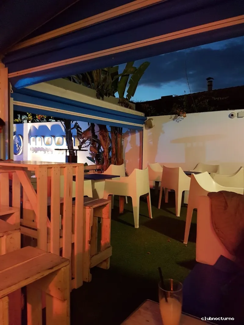 Lounge Moon Terraza Gines