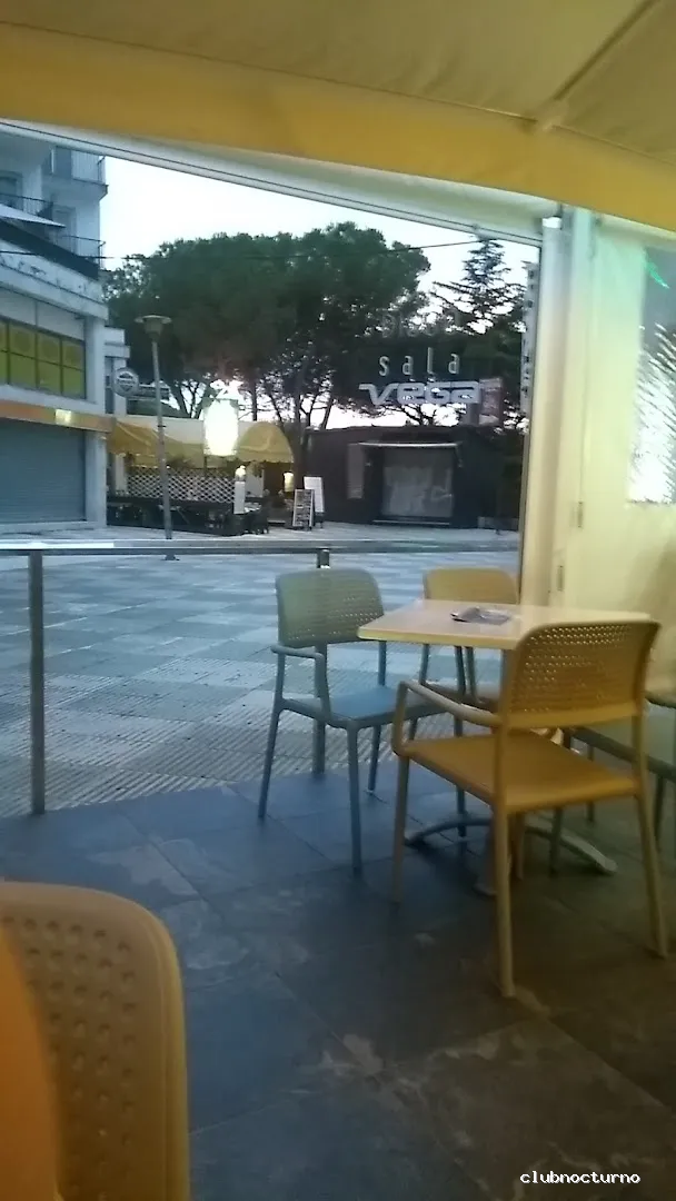 Discoteca Malu Blanes discoclub, fiestas cumpleaños, eventos modernos, música techno y actual-festivales y maquineros