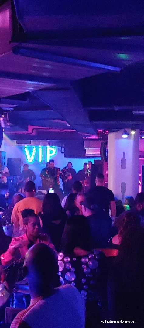 Discoteca Malu Blanes discoclub, fiestas cumpleaños, eventos modernos, música techno y actual-festivales y maquineros