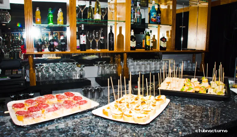 La Chica de Ayer - Móstoles