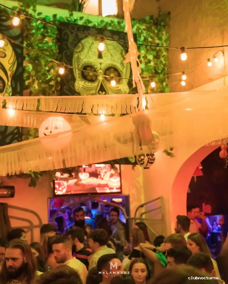 MalaMadre The Club | Pub de Copas Mérida