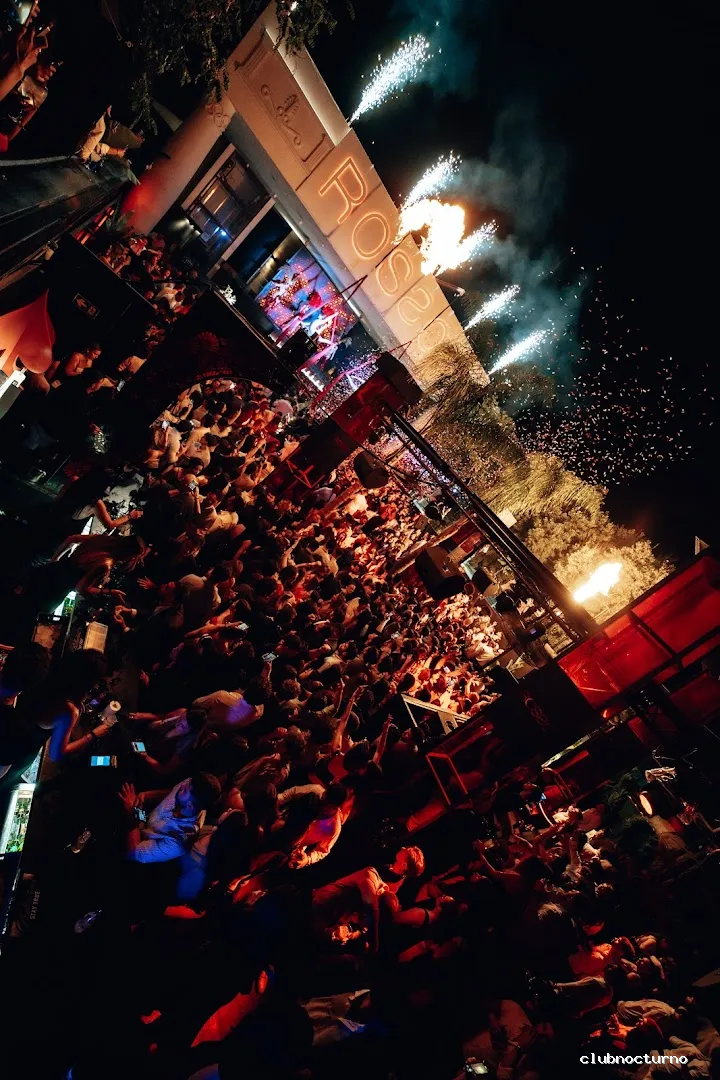 ROSSO by Antique Theatro