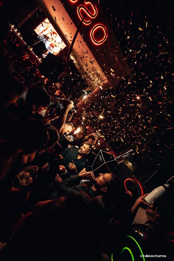 ROSSO by Antique Theatro