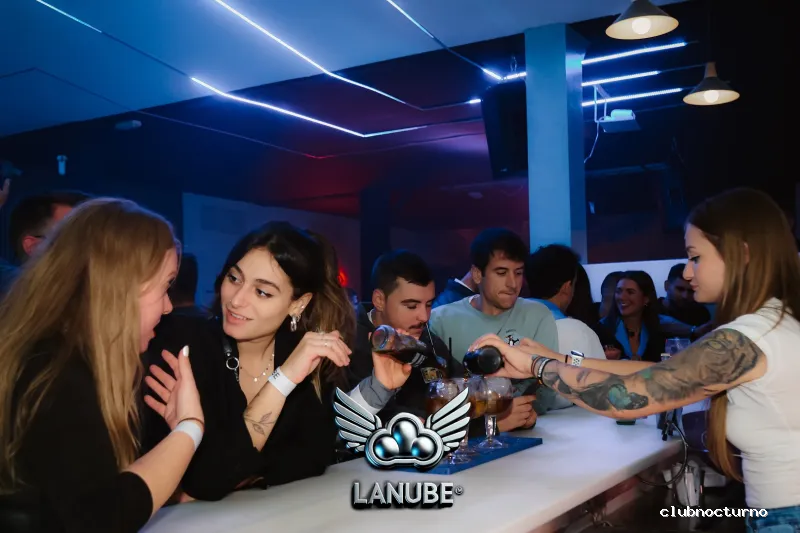 Lanube discoteca