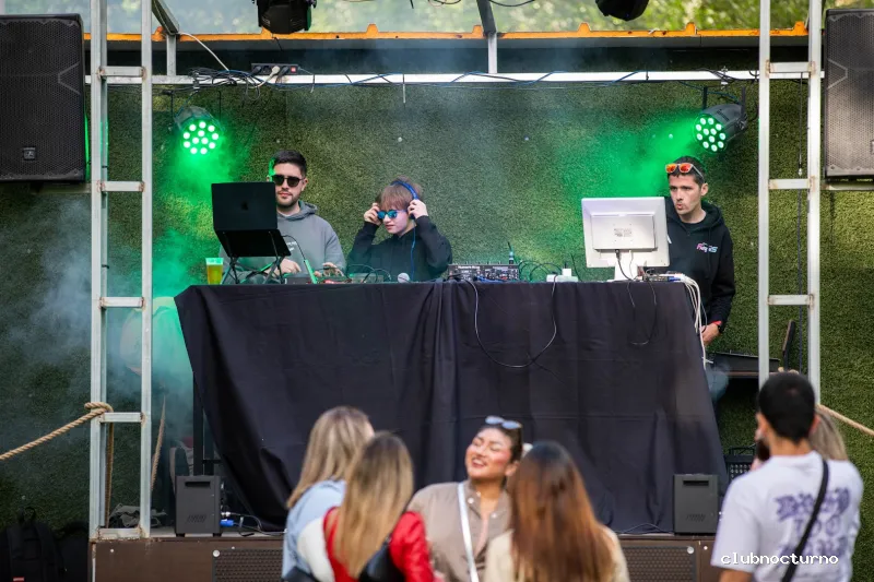 La Pasarela River Club