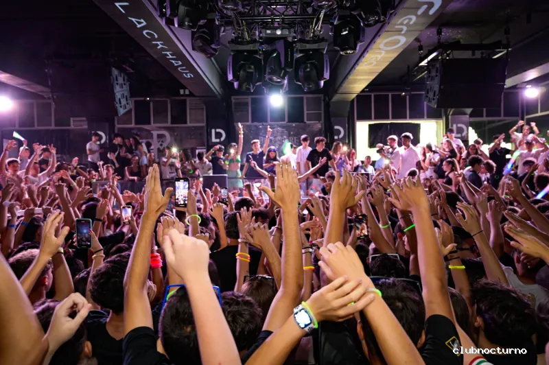 Discoteca Light | Last Day | Blackhaus