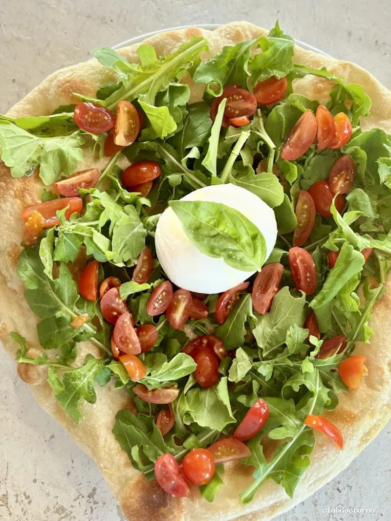 B-Side Restaurant Pizzeria & Lounge Bar