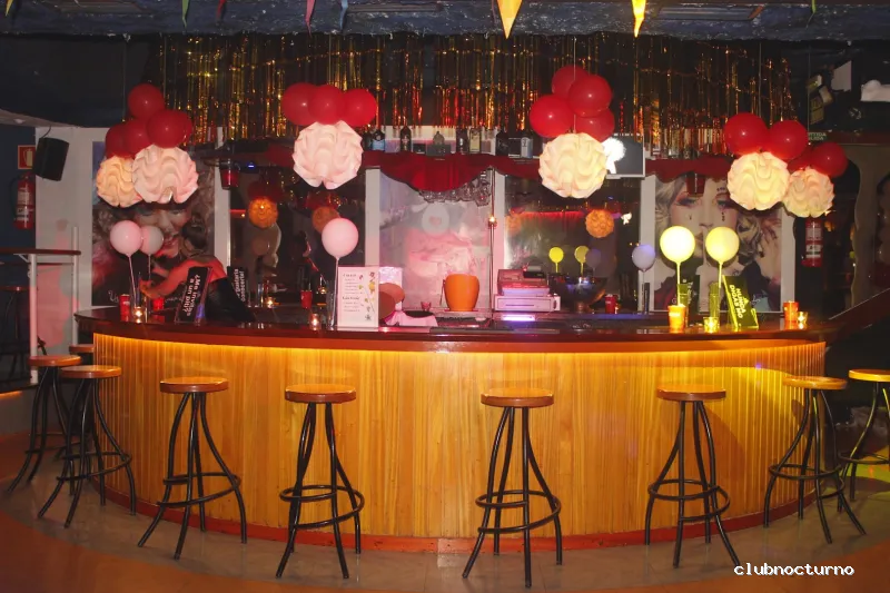 LOU Pub·Disco·Show