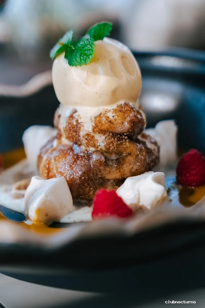 Maracas Restaurant & Lounge Club