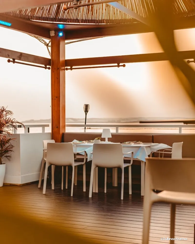 Maracas Restaurant & Lounge Club