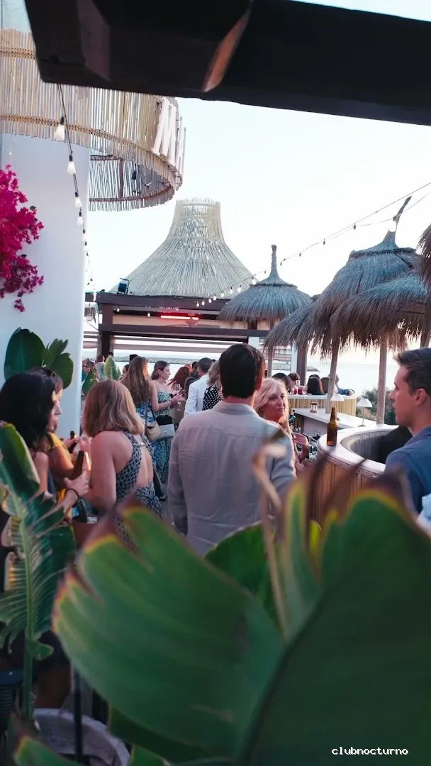 Maracas Restaurant & Lounge Club