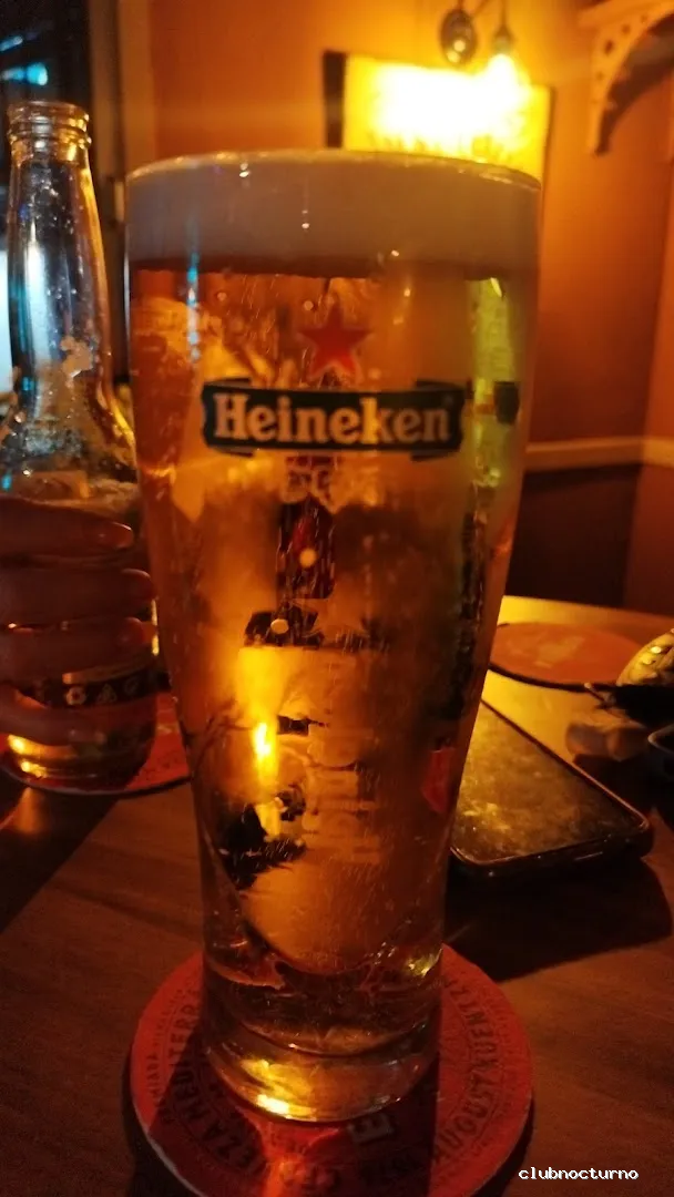 The Lakelands Sports Bar