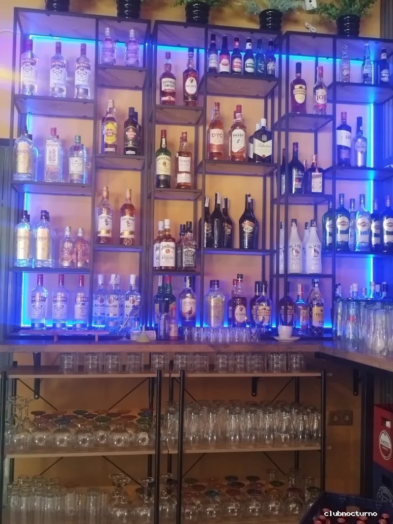 The Lakelands Sports Bar