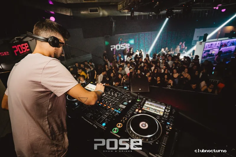 Pose Discoteca