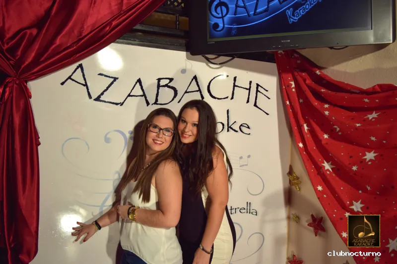 Azabache Karaoke Bar