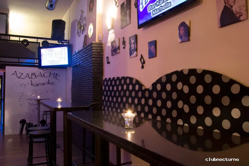 Azabache Karaoke Bar