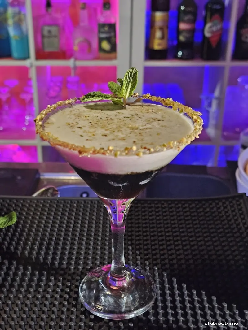 NIGHT & DAY BCN - Disco Bar Musical & Shisha lounge Cocktail