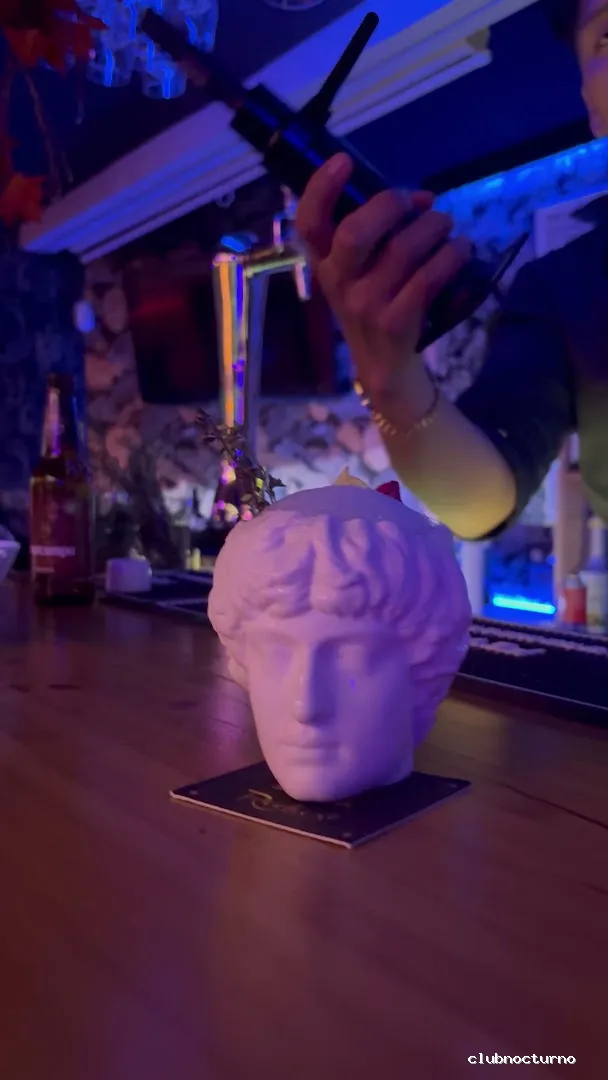 Le Rocher – Cocktail Bar & Shisha Lounge en Sarrià - Barcelona