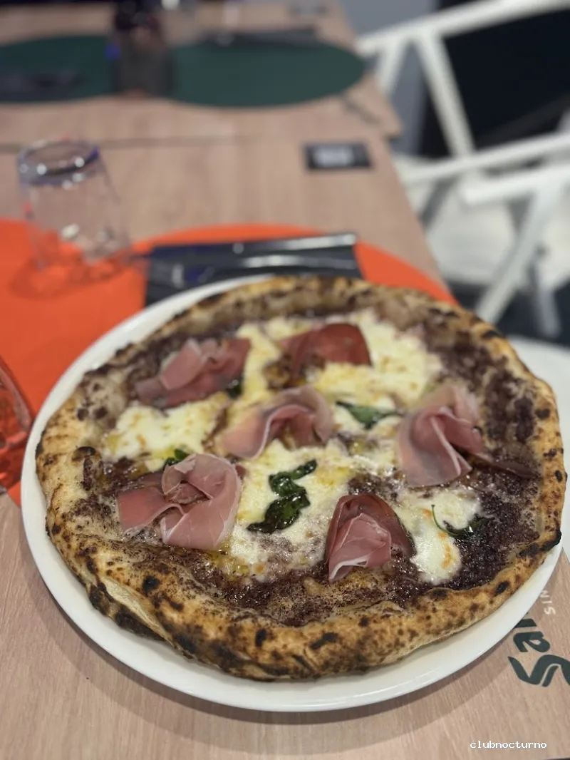 Thiaghito Lounge Club