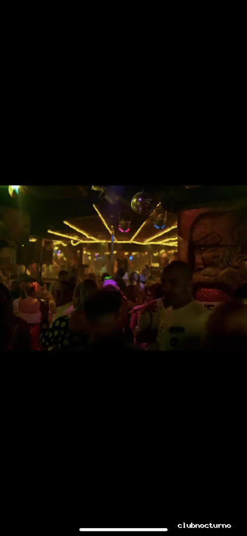 Retro club Ibiza 80s 90s 00s