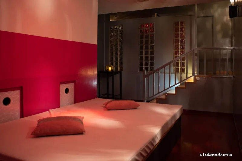 Vanity Parejas - Pub liberal Swinger Alicante