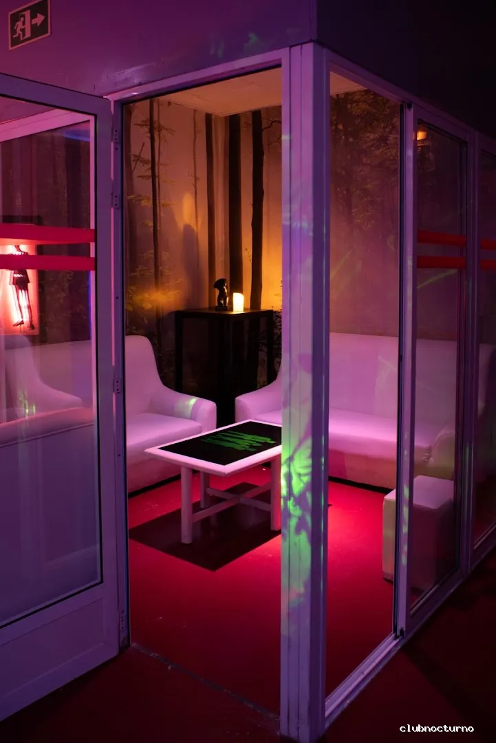 Vanity Parejas - Pub liberal Swinger Alicante