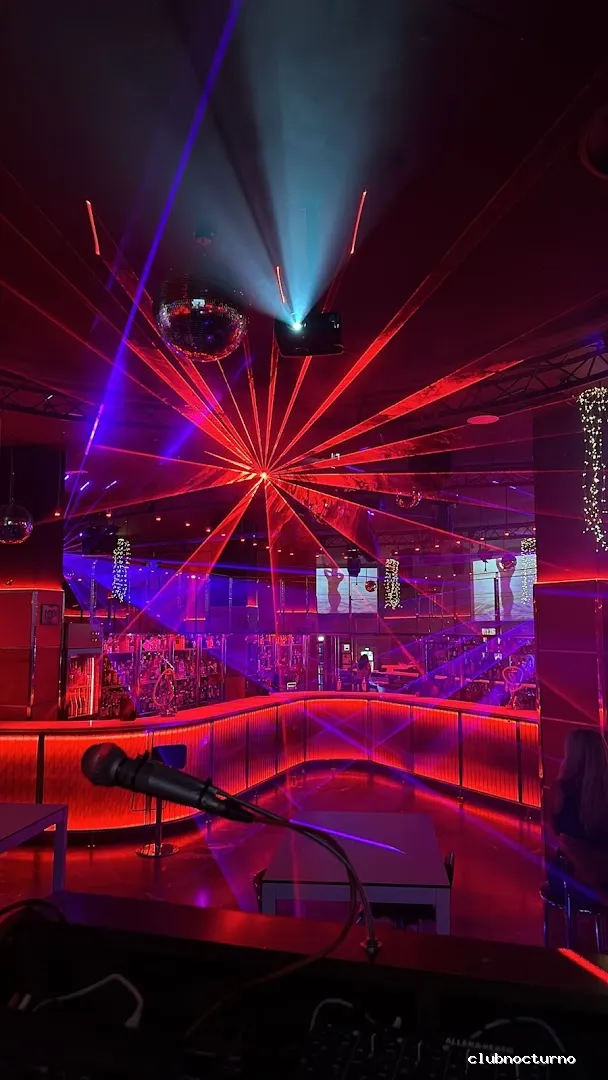 Factory Air - Sala & Hotel