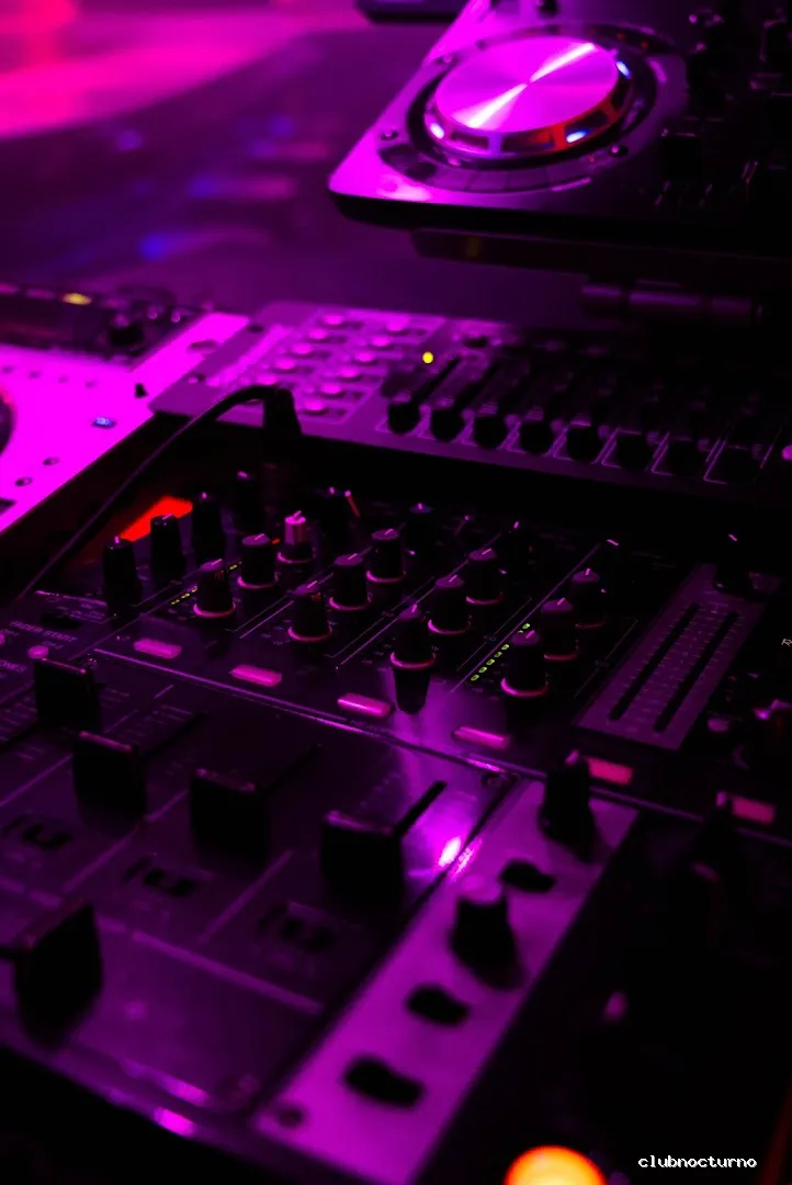 Factory Air - Sala & Hotel