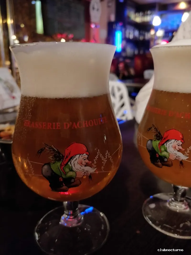 OPENCAFÉ | Sala de Billares