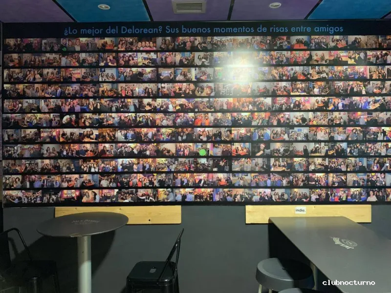 Delorean Lounge Ruzafa